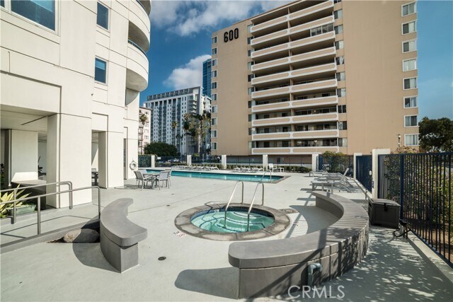 Building Photo - 525 E Seaside Way