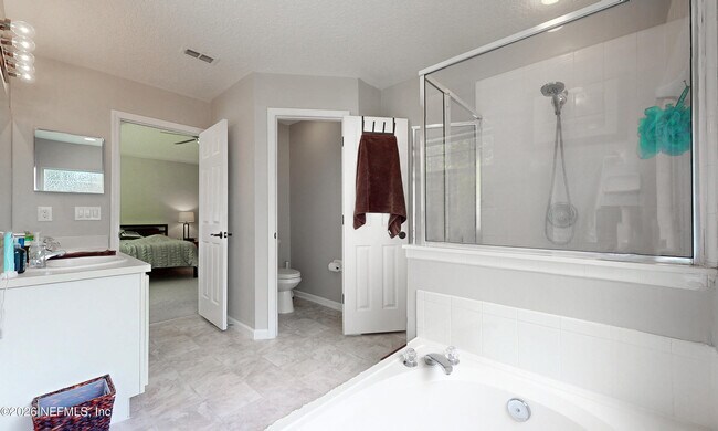 Building Photo - 9093 Fallsmill Dr