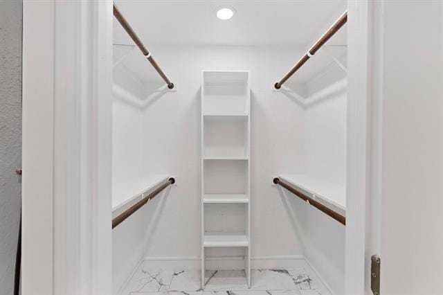 Building Photo - 4006 Mayflower Dr