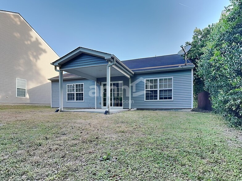 Building Photo - 5015 Whitfield Ct