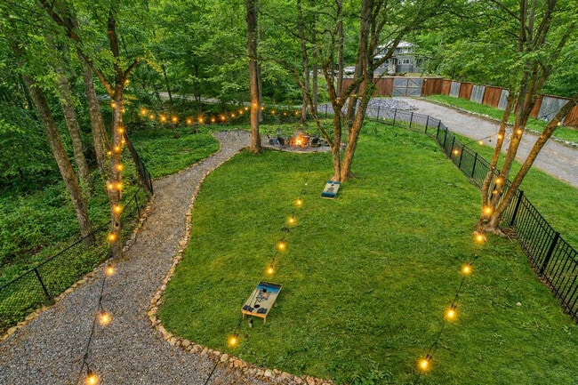 Building Photo - 928 Ditney Way