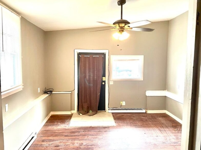 Living Room (2 Bedroom Unit) - 10063 Jeffrey Dr