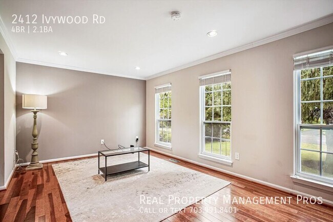 Building Photo - 2412 Ivywood Rd