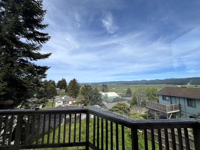 Building Photo - 3747 Trinity St