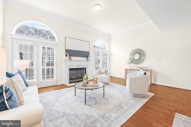 Building Photo - 631 Gatestone St