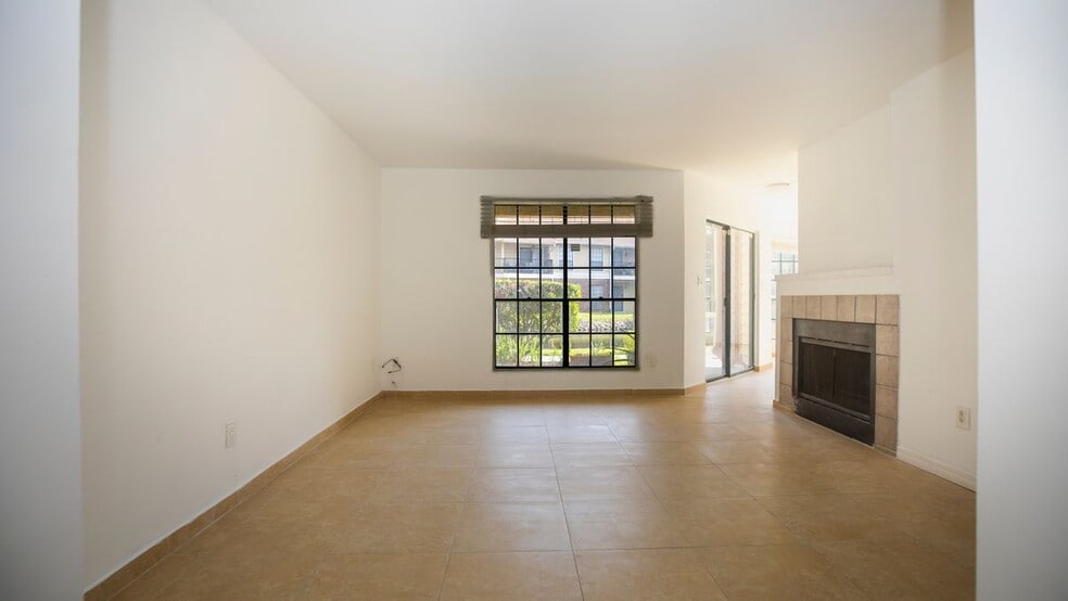 Building Photo - 8711 Fancy Finch Dr