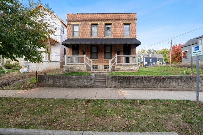 Building Photo - 514 W 1st Ave