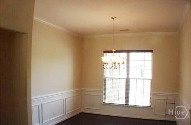 Building Photo - 216 Carlisle Way