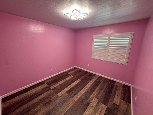 Building Photo - Lovely Home for rent in Hanford,Ca