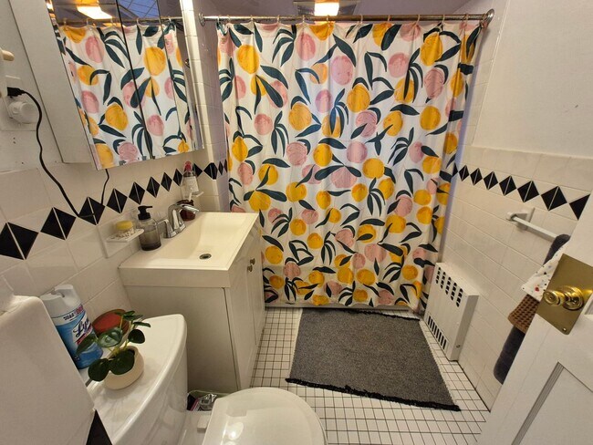 Building Photo - Nice 3 bed in Watertown