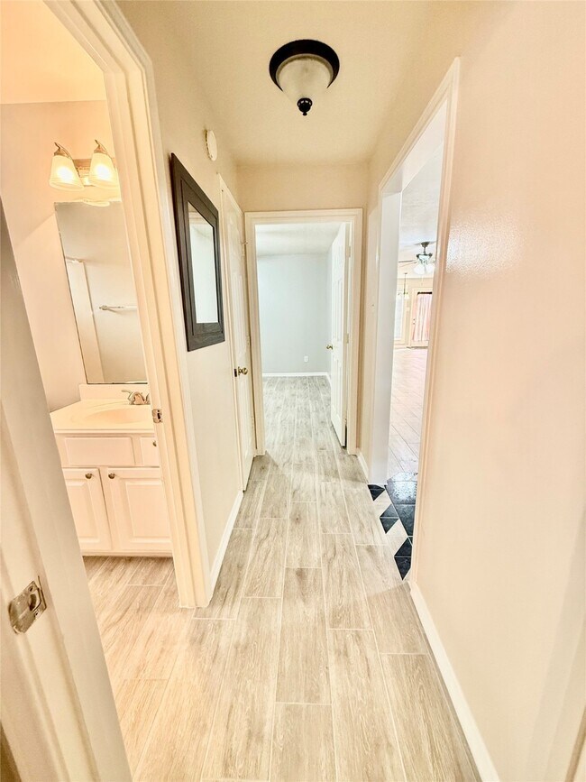 Building Photo - 10827 Moonlit Meadows Ct