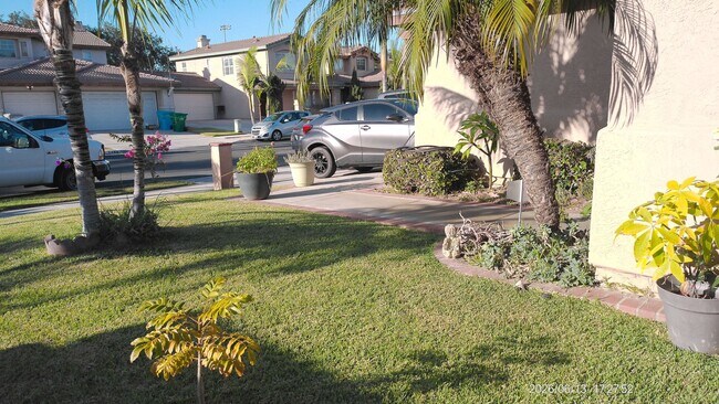 Building Photo - 3819 Coral Crest Way