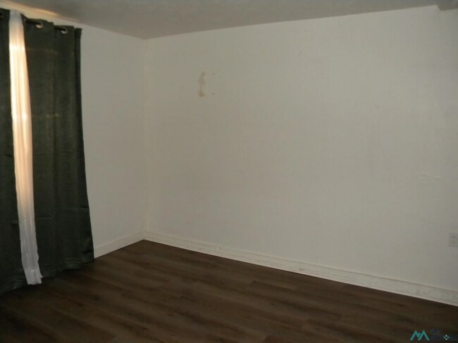 Building Photo - 711 Miera Ave
