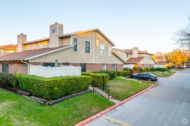 Alternate Building View - Ridgeline Townhomes Home Owners Association, Inc.