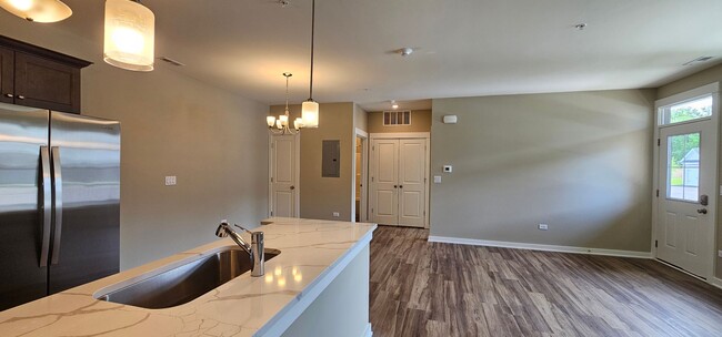 Building Photo - Chestnut - 2Br/2Ba Rental Home - First Floor