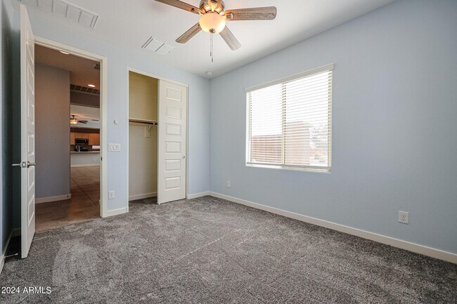 Building Photo - 16382 W Questa Dr