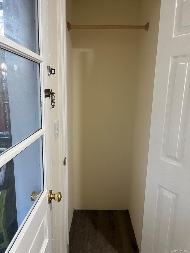 Building Photo - 26-26 Franklindale Ave