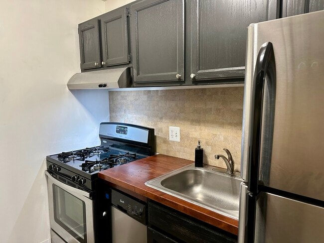 Building Photo - 12705 Dara Dr