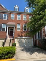 Building Photo - 2939 Chesham St