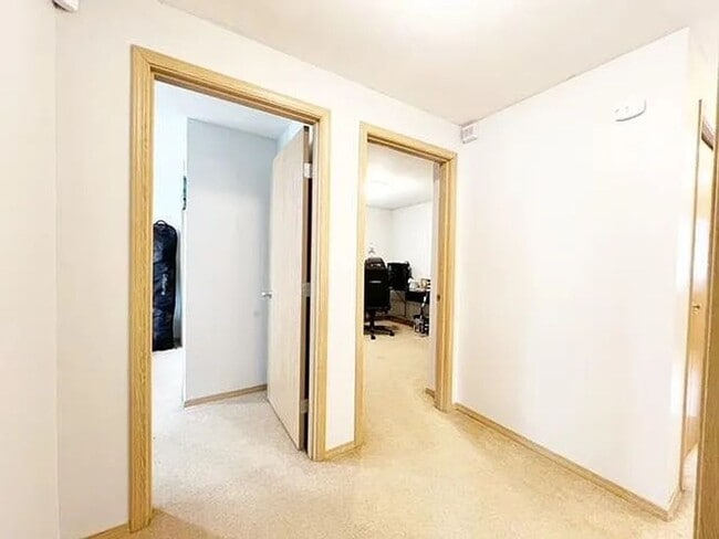 Building Photo - Spacious 3-Bed, 2-Bath Home with Garage – ...