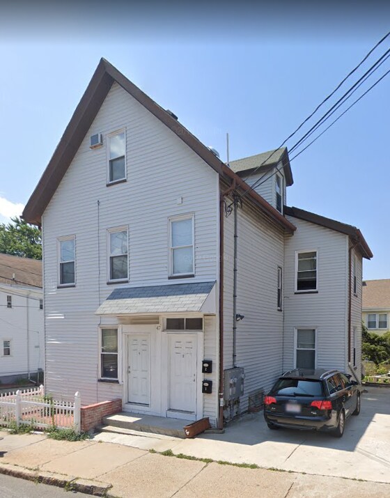 Building Photo - 47 Dane St