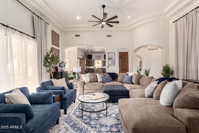 Building Photo - 2506 S 186th Dr