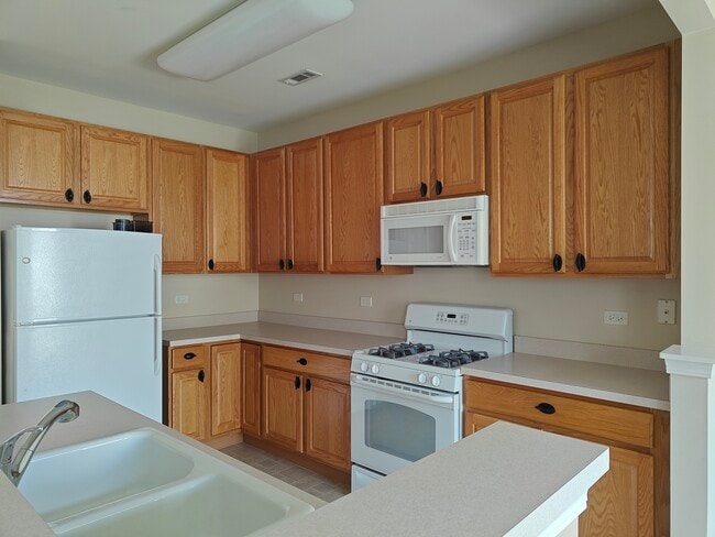 Building Photo - 13571 Hemlock Rd