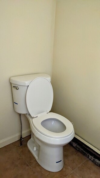 Building Photo - 730 Kohn St