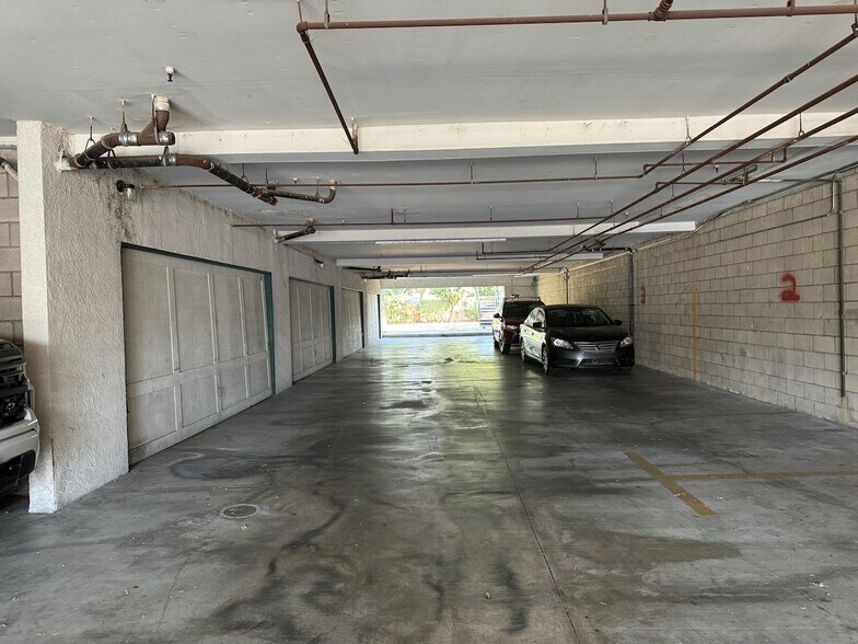 Building Photo - 4041 Franklin Ave