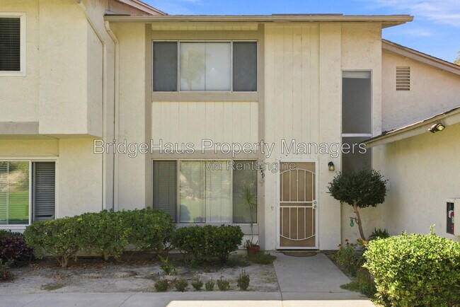 Building Photo - 3550 Sandpiper Pl