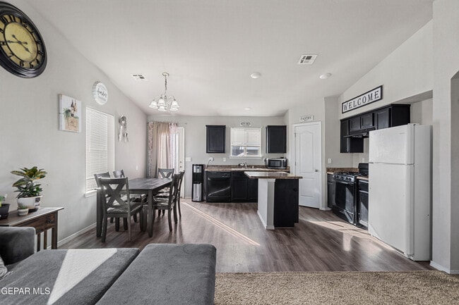 Building Photo - 945 Villa Seca Dr