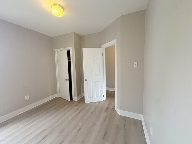 Building Photo - 5303 Magnolia St