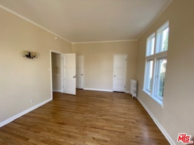 Building Photo - 1750 N Serrano Ave