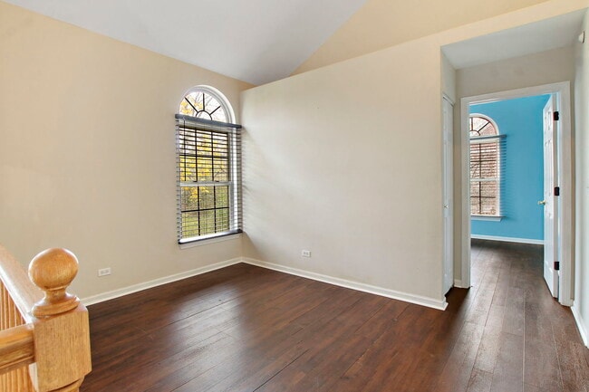 Building Photo - 667 Prestwick Ln