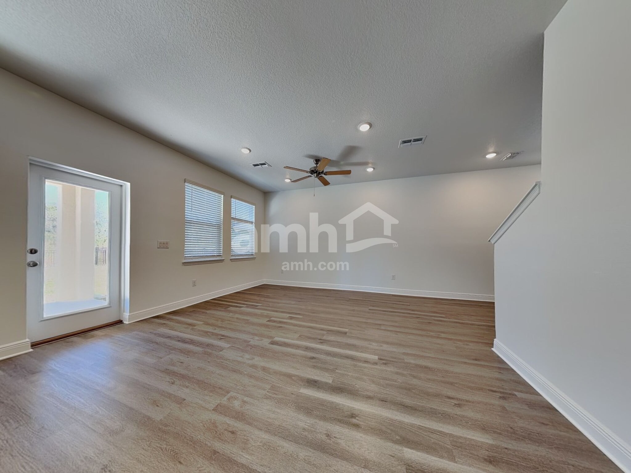 Building Photo - 6735 Atlantic Bch Ave