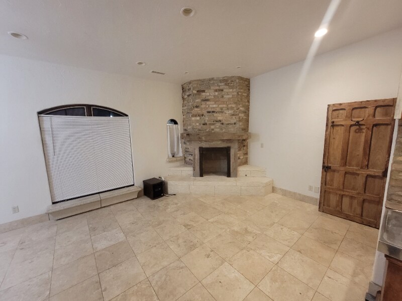 Building Photo - 32 E Utah Ave