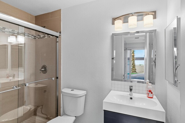 Building Photo - 1492 S Camino Real