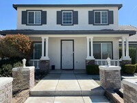 Building Photo - COMING SOON! Spacious 5-bedroom, 3-bathroo...