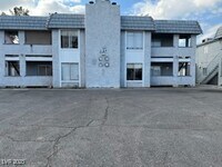 Building Photo - 1912 Lirio Way