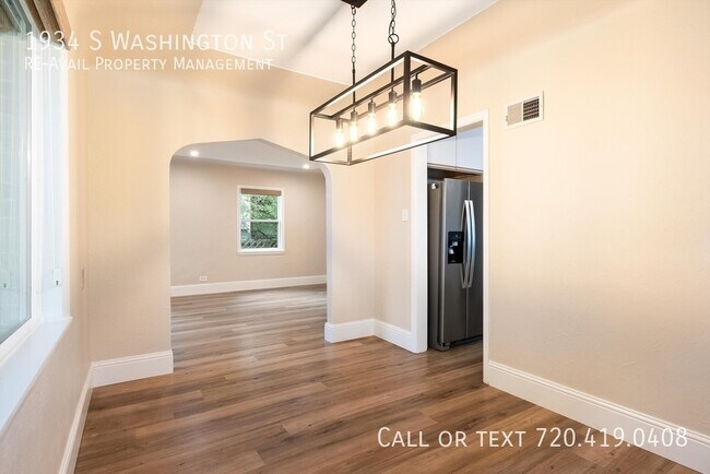 Building Photo - 1934 S Washington St