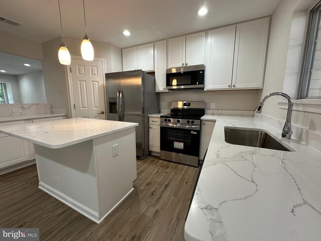 Building Photo - 13112 Quail Creek Ln