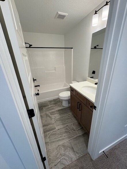 Building Photo - 4447 Templar Dr