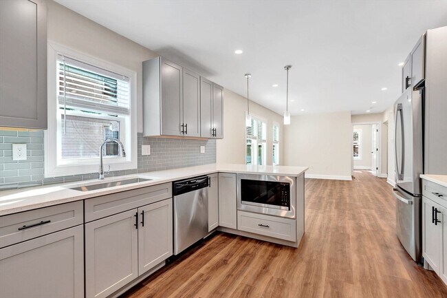 Building Photo - 55-57 Bailey Rd