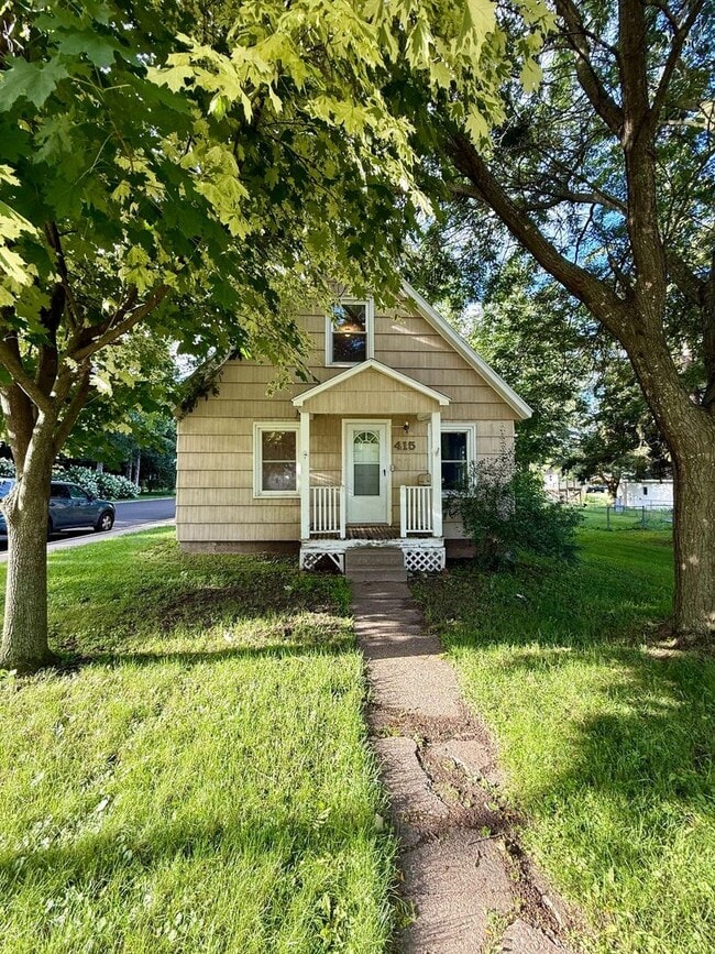 Building Photo - 3 Bed 1 Bath Single Family Home in Rothschild