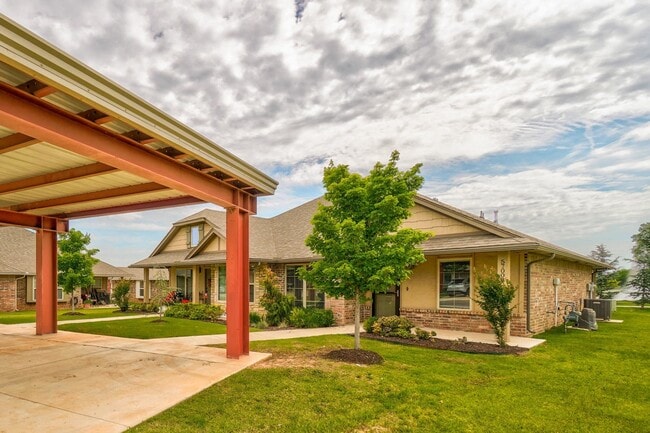 Building Photo - 5700 Goldfinger Rd