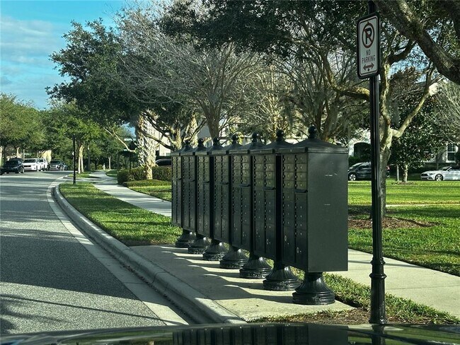 Building Photo - 5567 Cypress Hill Rd