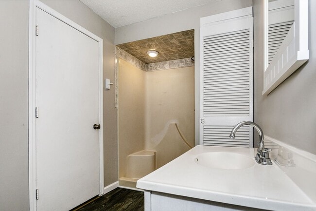 Building Photo - Beautifully remodeled home on over a 1/2 a...