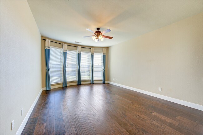 Building Photo - 4623 Montcliff Bend Ln