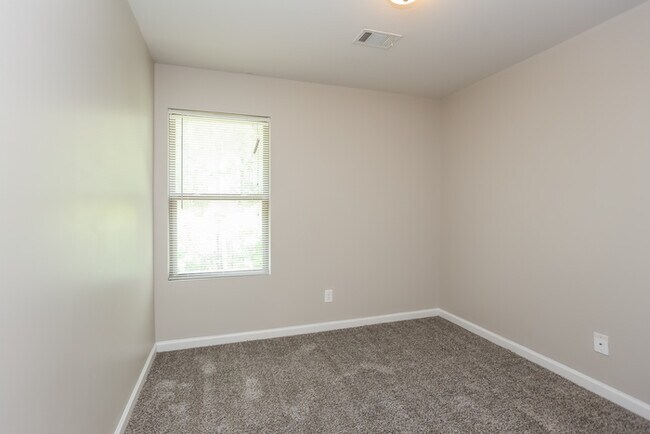 Building Photo - McDonough, GA 3 Bedroom Home