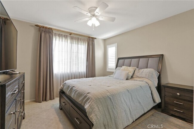 Building Photo - 13713 Turf Paradise St